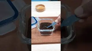 Using a coffee eye mask, get rid of dark circles, under eye wrinkles, and eye bags