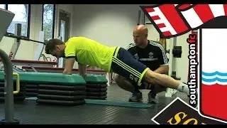 ПОДРОБНЕЕ: В процедурном кабинете с Джеем Родригесом