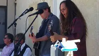 Robby Duron and Walker Gibosn singing Stray Cat Strut
