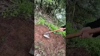 The saw blade steel weeding hoe is strong and durable#weeding artifact#farming#foot blacksmith#short