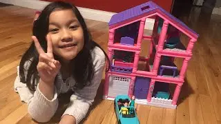 Alliyah&rsquo;s doll house from walmart