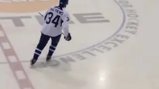 Auston Matthews practice
