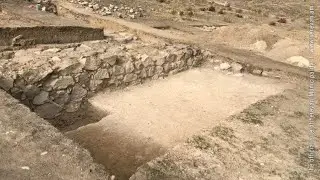 Կարմիր բլուրում ուրարտական քարավանատուն է բացվել. նոր բացահայտումներ հնավայրում