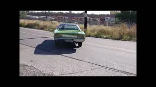 1970 Dodge Hemi Superbee.wmv