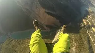 Volando por el Congost  de  Montrebei...en parapente
