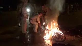 Bajrang Dal goons attack police station, thrash cop & burn bike in Agra