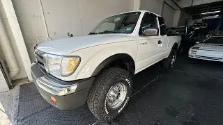 1999 Toyota Tacoma SR5 TRD 4X4 - Cold Start & Walk Around Review