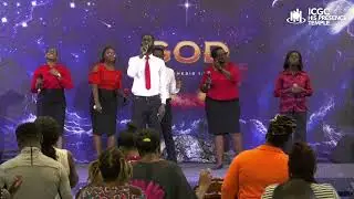Kofi Afful leads praise and worship at MY TIME, MY TURN, MY TESTIMONY conference 🙏 🙌