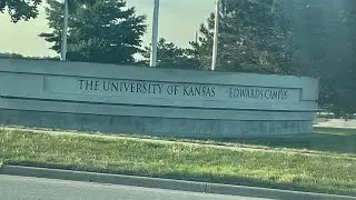 KU EDWARDS VLOG| First day of in-person class, Scooter coffee, Getting lost, FREE PIZZA