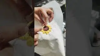 sunflower hand made embroidery #shortvideo #beautiful #embroidery #handembroidery