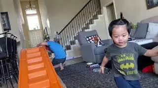 Unboxing & Demo Review of the Step 2 Hot Wheels Extreme Thrill Coaster