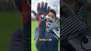 ABSOLUTGRIP VS POWERLINE FLEX! What are you picking? #goalkeeper