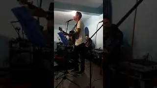 Tocando na missa na Par&oacute;quia Nossa Senhora de Guadalupe