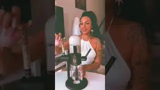 🔥😤😵&zwj;💫 #weedsmokers #weedporn #fyp #weedmusic #420 #weekendvibes #bonghits #highlife