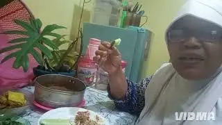Yangti sarapanpecel pacar cina. Timun dan ungkep tahu ayam  enak pooll