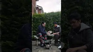 Cooking Fulka Roti on Mini Indian Traditional BBQ (Sagdi)