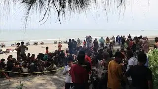 Over 300 Rohingya refugees stranded on Indonesian beach | AFP