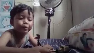 Bermain lego pesawat