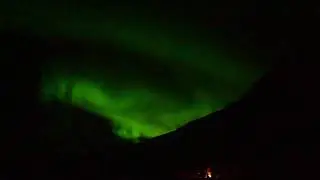 Colorful Northern Lights dancing in HD, real-time video, not a timelapse!