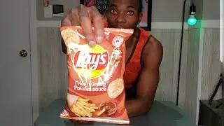 TRYING THE NEW FRIES N GRAVY LAYS AND RANKING IT