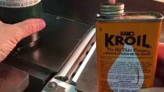 Jointer or planer knife screw removal with heat