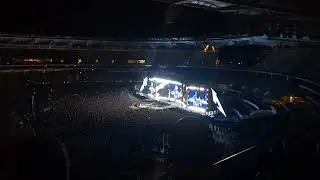 Metallica perform Zebra by John Butler Trio - Metallica M72 Tour Perth 2025  