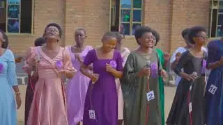 Ibihe byiza Nebo Mountain Choir Yagiriye Muri CEP IPRC Karongi