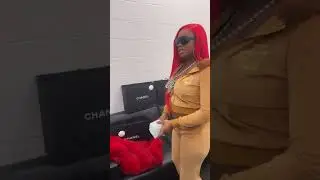 Drake Surprises Sexyy Red With 4 Chanel Bags