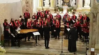 Uno di tanti bei canti cantati dal coro delle Laste per il concerto di Natale 2019