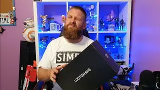 LOOT CRATE Unboxing August 2020, Theme is 'BOOM'