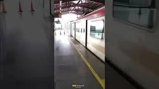 Lucknow Metro Leaving Charbagh Metro Station To CCS Airport