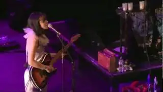 Bat For Lashes - Peace Of Mind (Live Shepherds Bush Empire 2009)
