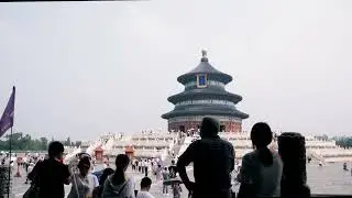 A Temple In China Visited By Lot Of Tourists
