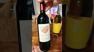 Unboxing Wine Quarterly Subscription BOX//VINE OH! FREE BOTTLE OF WINE// Part 1