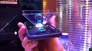 Hello&iuml;z votre assistante virtuelle Hello bank! goodies smartphone hologramme