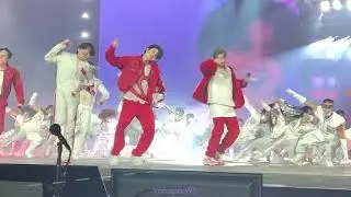 [4K] Fire Dance Break BTS Front Row Fancam PTD On Stage Las Vegas Day 1 방탄소년단