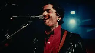 Fresno - The Singer and the Taxi Driver (live from Porto Alegre)