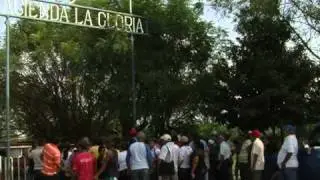 Venezuela's farmers stand off with Chavez over land seizures