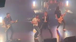 Breaking the law (Judas Priest) by Helmut Hellmut Lotti and his brother Johan Lottigiers.