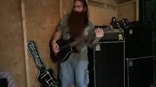 KISS - War Machine ( Bass Cover )