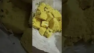 Khaman Dhokla & Corn roll for that sham ke bhuk😋@Dadar #shamkebhuk#nasta#khamandhokla#dadarfood