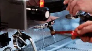 How to Clean an Espresso Machine | Perfect Coffee