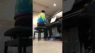 Charles Mingus: Reincarnation of a Lovebird (Plays the piano for fun)
