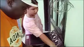 #am teaching my husband to wash clothing washing machine