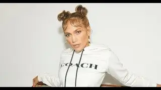 Jennifer Lopez Just Wore a Pair of These Quay Sunglasses &mdash; Now on Sale at Amazon