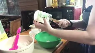 Cooking with Violet Vixen episode 467 pumpkin damper with French onion dip
