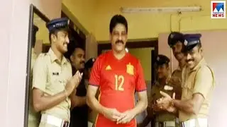 യൂണിഫോം മാറ്റി പഴയ ഗോളിയായി കെടി ചാക്കോ|Soccer safari - K T Chacko