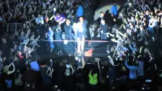Beyoncé (LIVE) - 14. Irreplaceable + 15. Love On Top