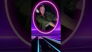 Neon drive Любимая игра #shorts #девушкаиграет #девушкастримит #твитч #neondrive