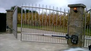 Quiko gate operators MADE IN ITALY-Smooth and Silent movement Long lasting